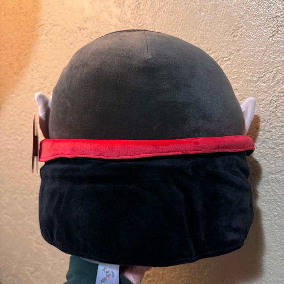 Vlad the vampire squishmallow - Picture 4 of 4